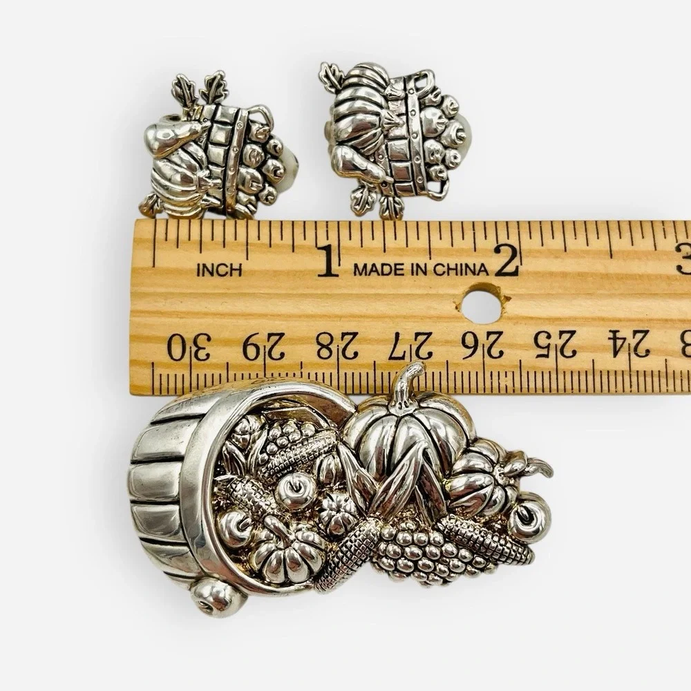 Vintage Cornucopia Best Brooch Pendant MJ Marie Jennifer Earrings Silver Pumpkin